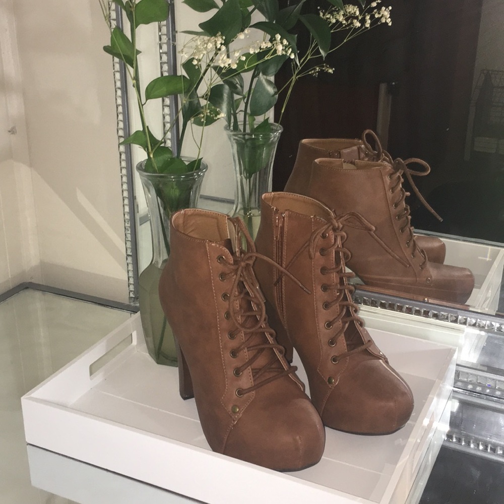 Charlotte Russe Unused Booties Size 8